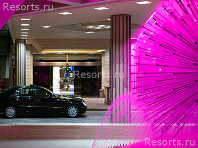 Four Seasons Hotel 3